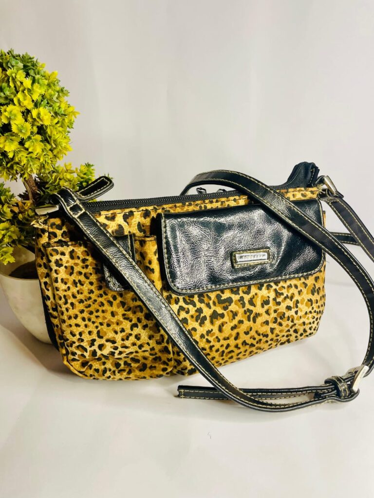 Leopard Compass Kitty Shoulder Bag